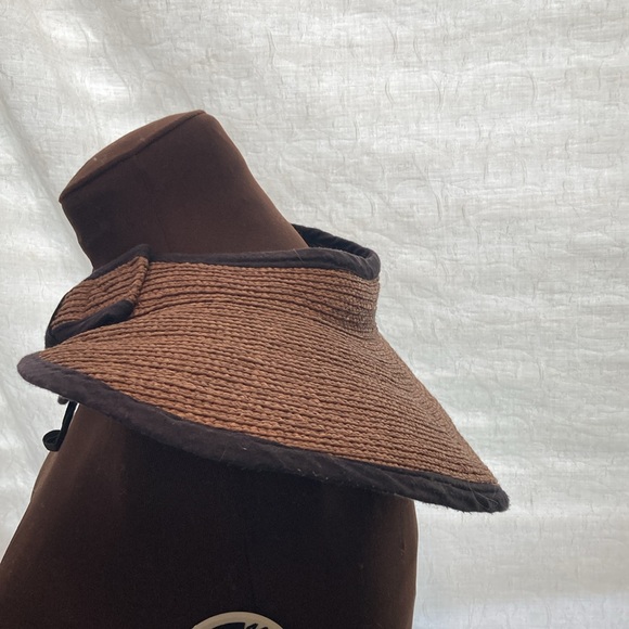 Madagascar Hat Company Packable Straw Visor Brown With Black Trim Sun Visor - Picture 3 of 12